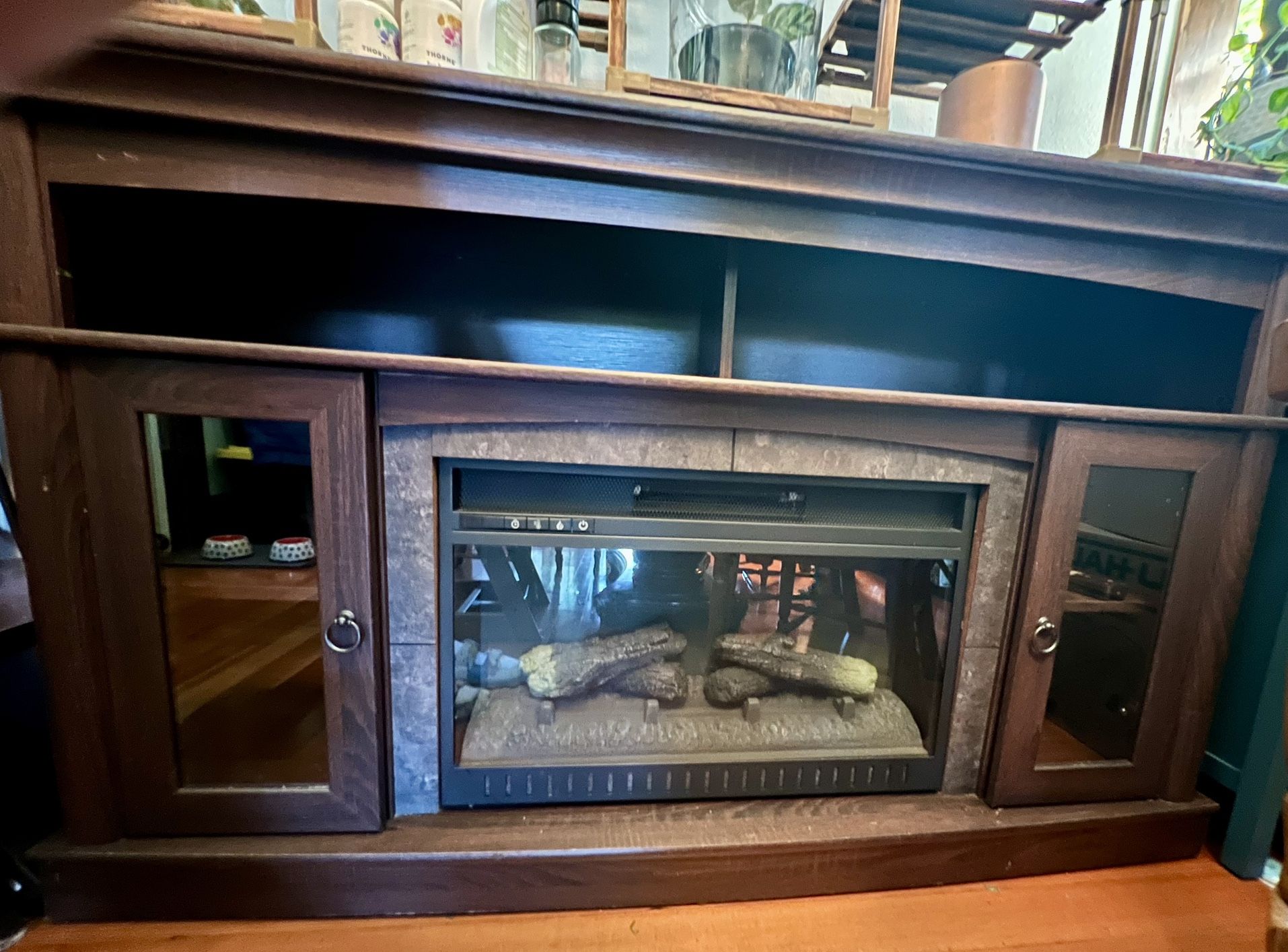 Electric Fireplace w/remote 