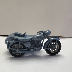 Vintage 1960 Matchbox Lesney Triumph No. 04 T110 Motorcycle With Sidecar 