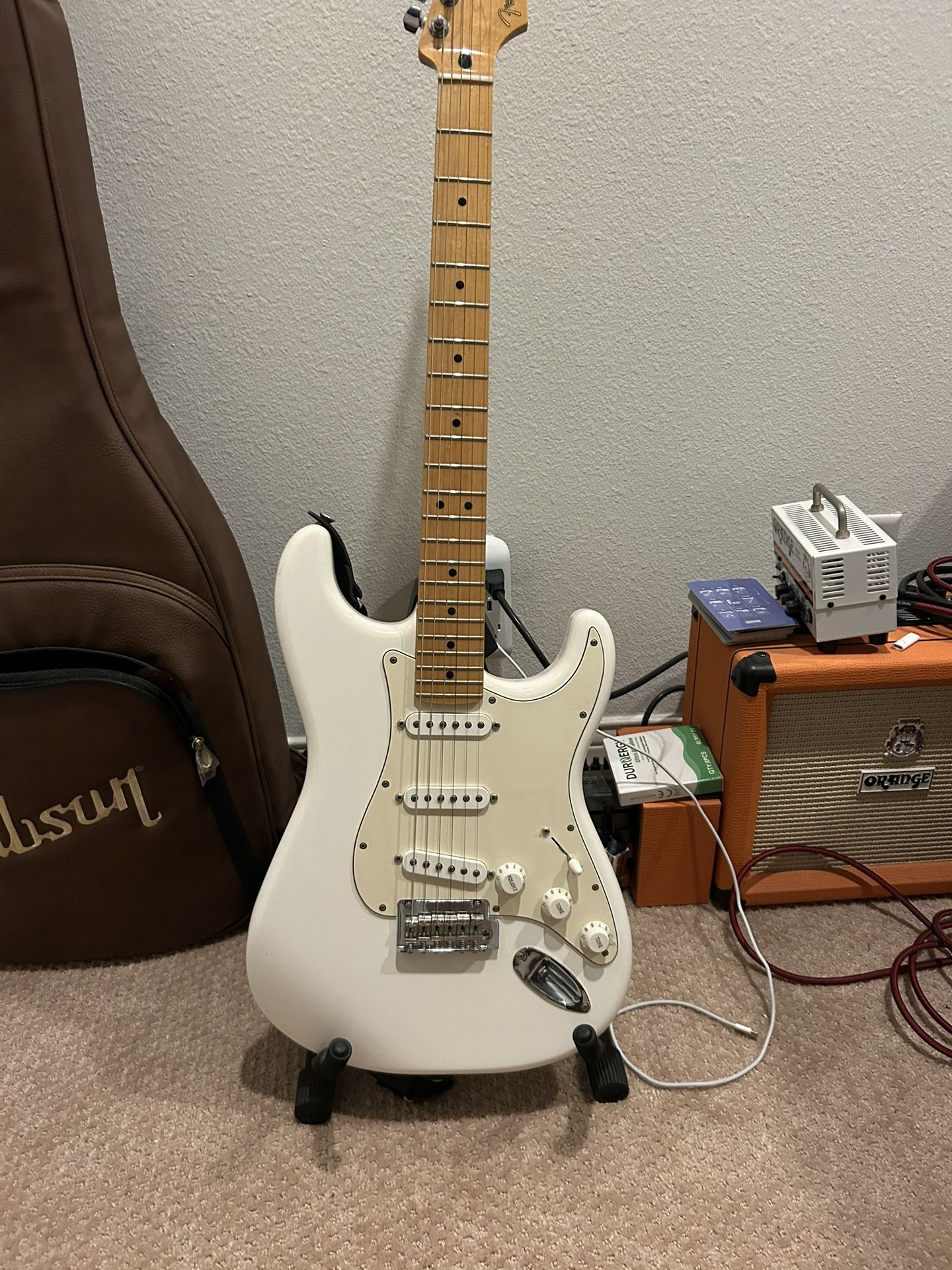 White Stranded Fender Stratocaster With Maple Finder board
