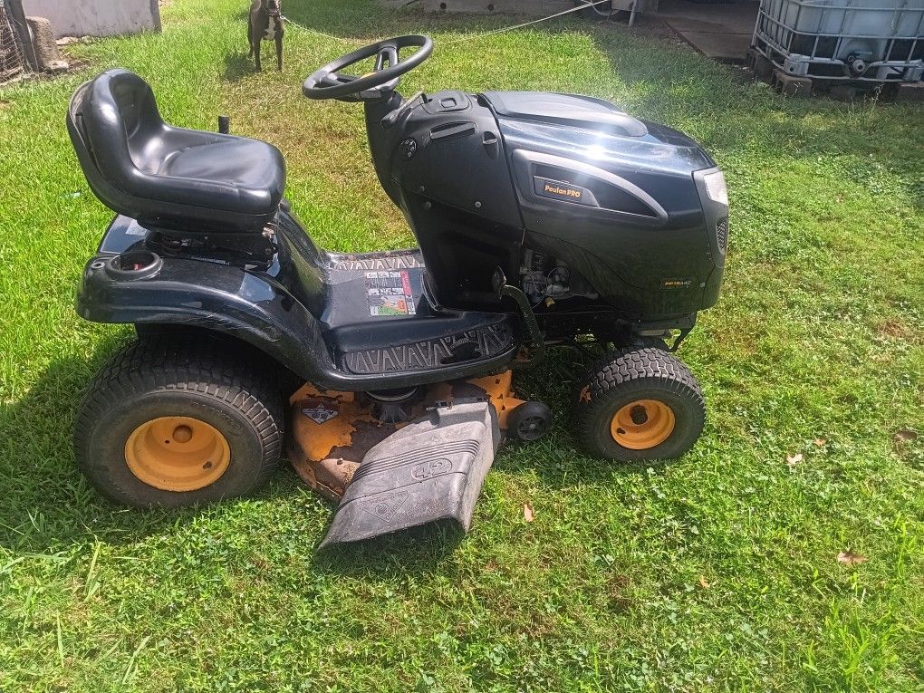 POLUAN PRO RIDING MOWER