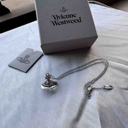 New Silver Saturn Glass chain Orb Choker Necklace Charm
