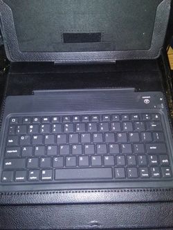 Wireless Bluetooth keyboard