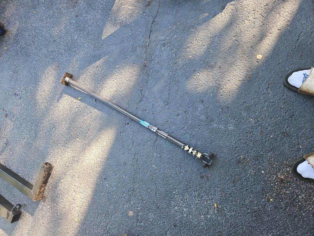 Keeper Extending Ratcheting Cargo Bar