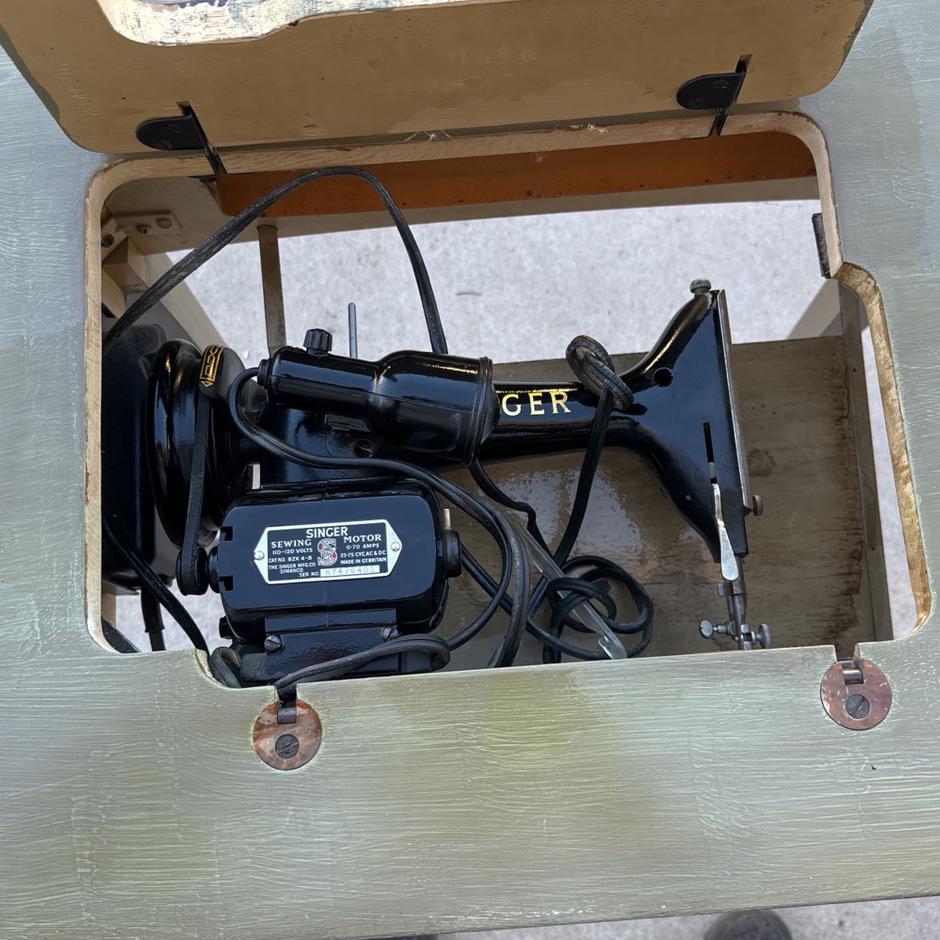 Singer M1000 Sewing machine for Sale in Albuquerque, NM - OfferUp