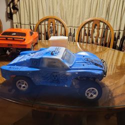 Up For Sale Is A 1/18 Scale/ Comes With Two Bodies New Transmitter Controller Lots Of New Stuff