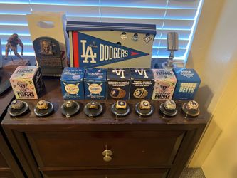 Complete Set of Dodgers Championship rings, stadium give aways(SGA)