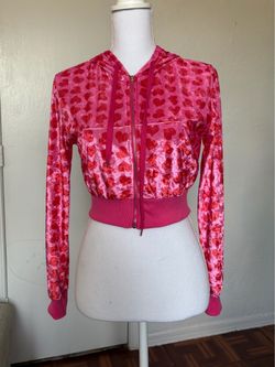 Women’s pink and red heart print hooded cropped jacket size medium