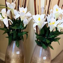 Pair of 20”H  Mastro Vetranio  Italian Glass  Vases With Bamboo and Silk Flowers Pickup In Gaithersburg Md20877