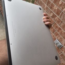 macbook air 2017 13 inch with 256 gb ssd 