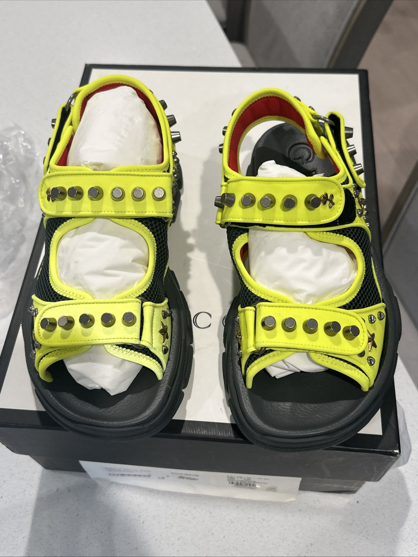 Gucci Yellow Neon/black Men’s Sandals New