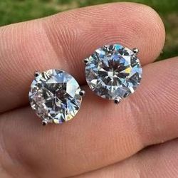 Moissanite Earrings 2pc