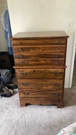 Dresser