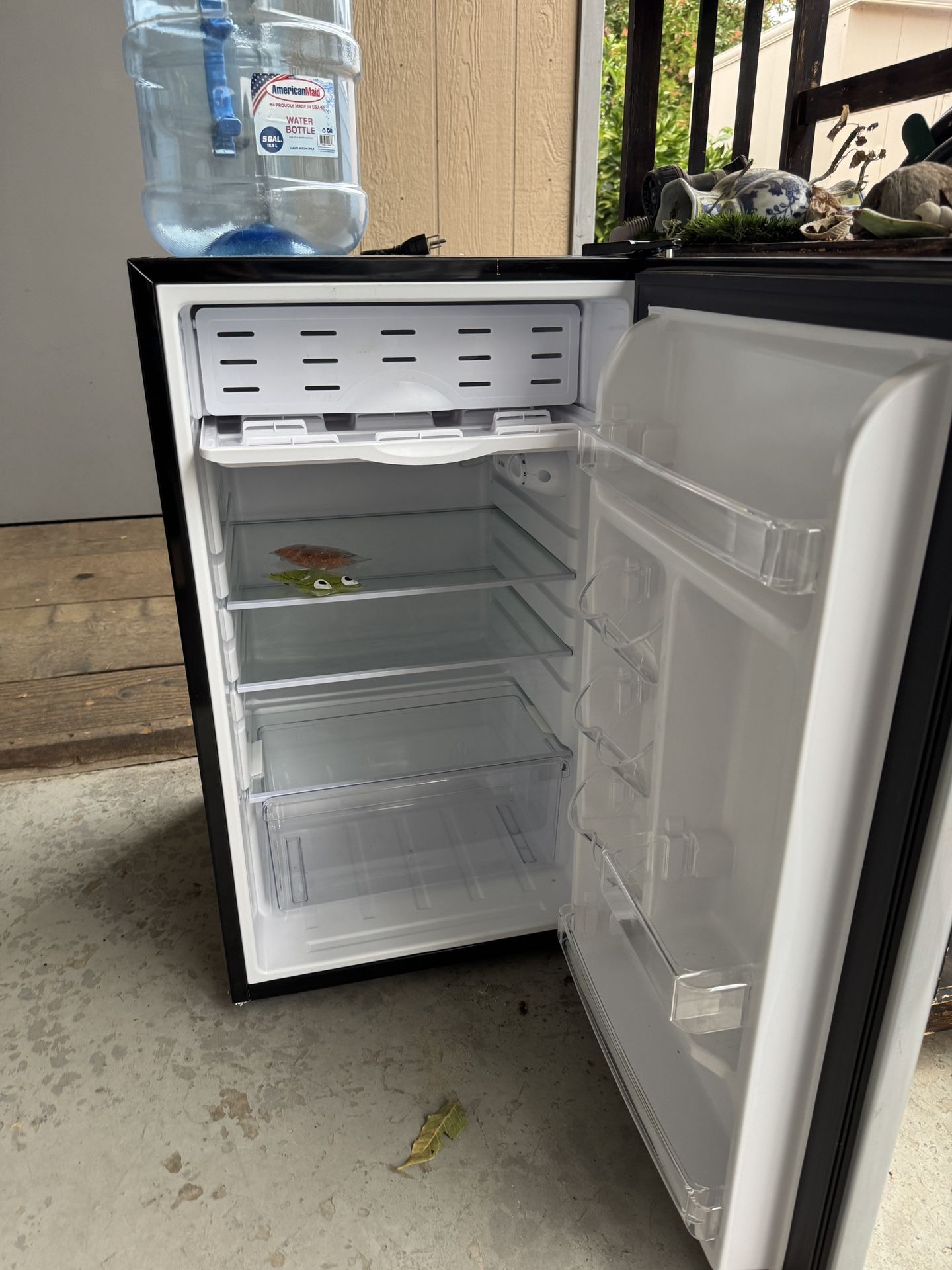 This is a Magic Chef mini refrigerator