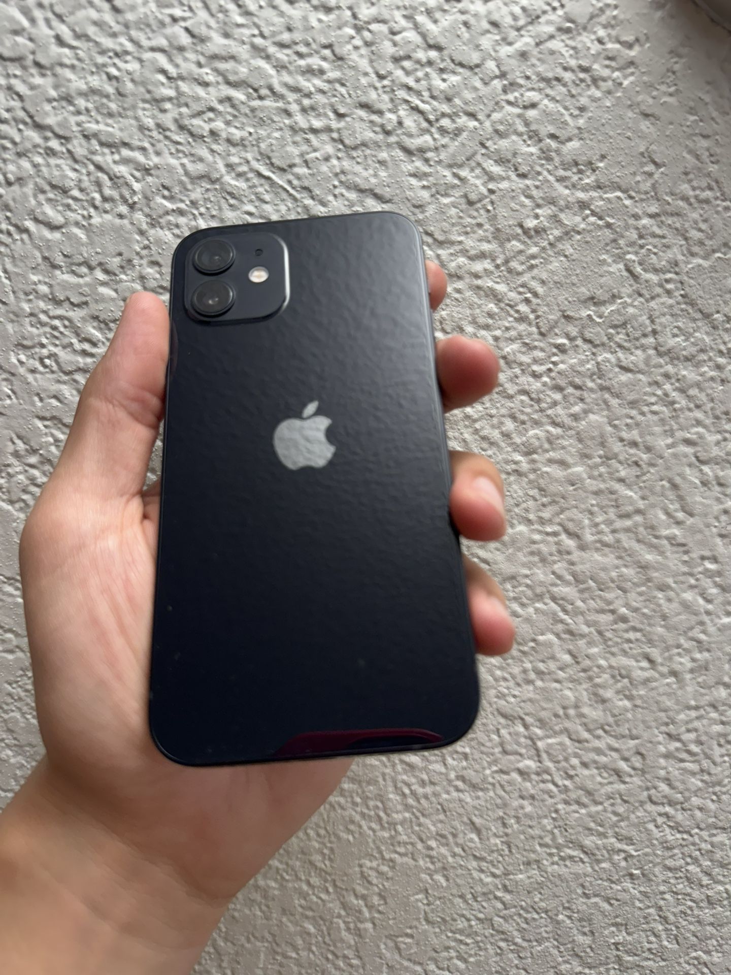 iPhone 12 (unlocked )