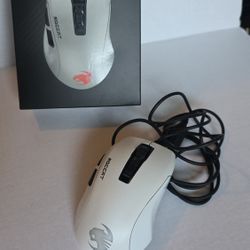 Roccat KONE Pure ultra Wired Mouse