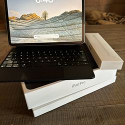 iPad Pro M1 (3rd Gen) 2TB WiFi & Cellular + Keyboard + Pencil 2