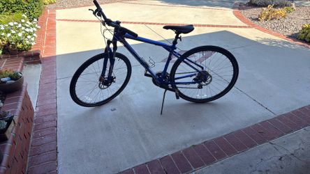 G T 3.0 Transeo Mountain Bike M Frame Excellent Condition.
