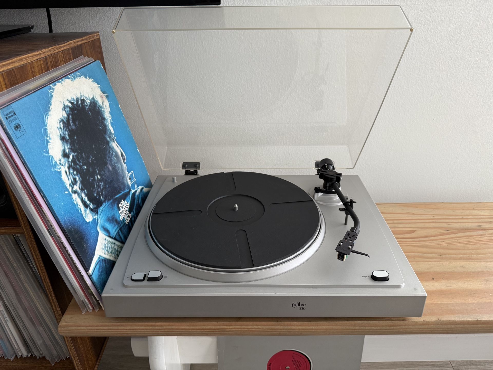 Vintage Calibre 330 Turntable Record Player