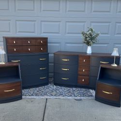 Four Piece Bedroom Set 