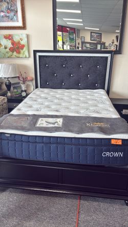 Bedroom set 4 pieces