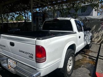 2004 Dodge Dakota