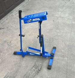 Louisville Slugger Blue Flame Ultimate Pitching Machine