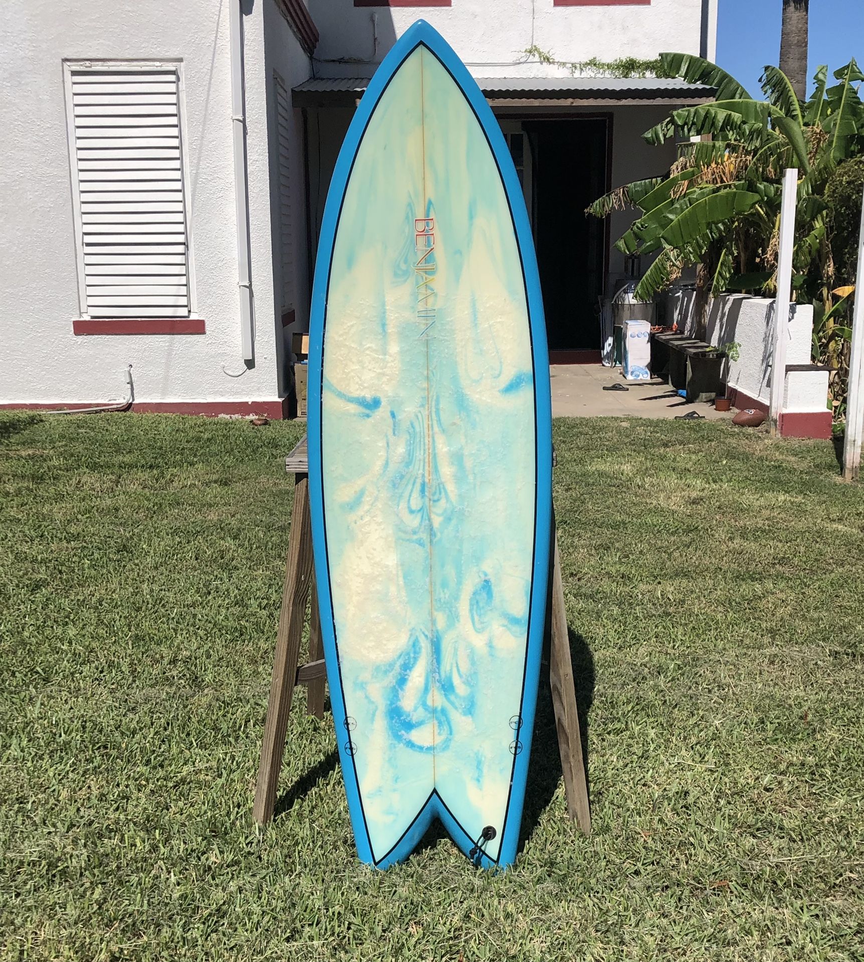 Surfboard 