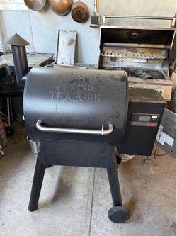 Traeger 575 WiFi pellet smoker