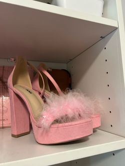 Fashion nova pink heels