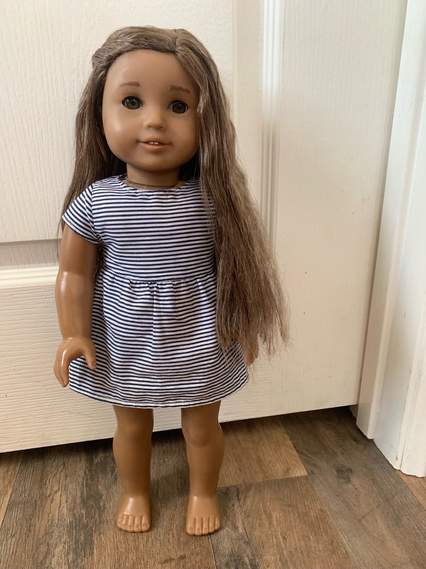 American girl Doll Lea 
