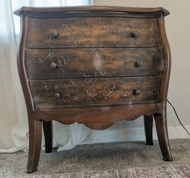 Shabby Chic 3-Drawer Dresser