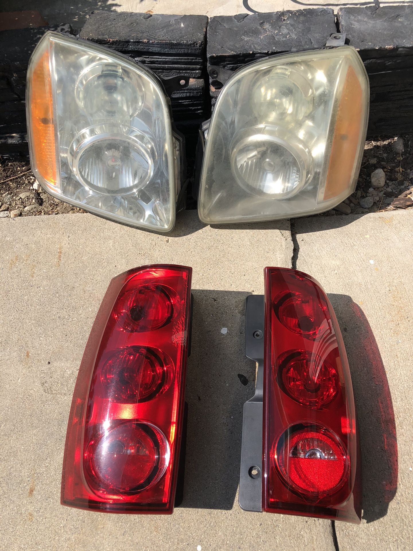 2007 GMC Yukon OEM Lights