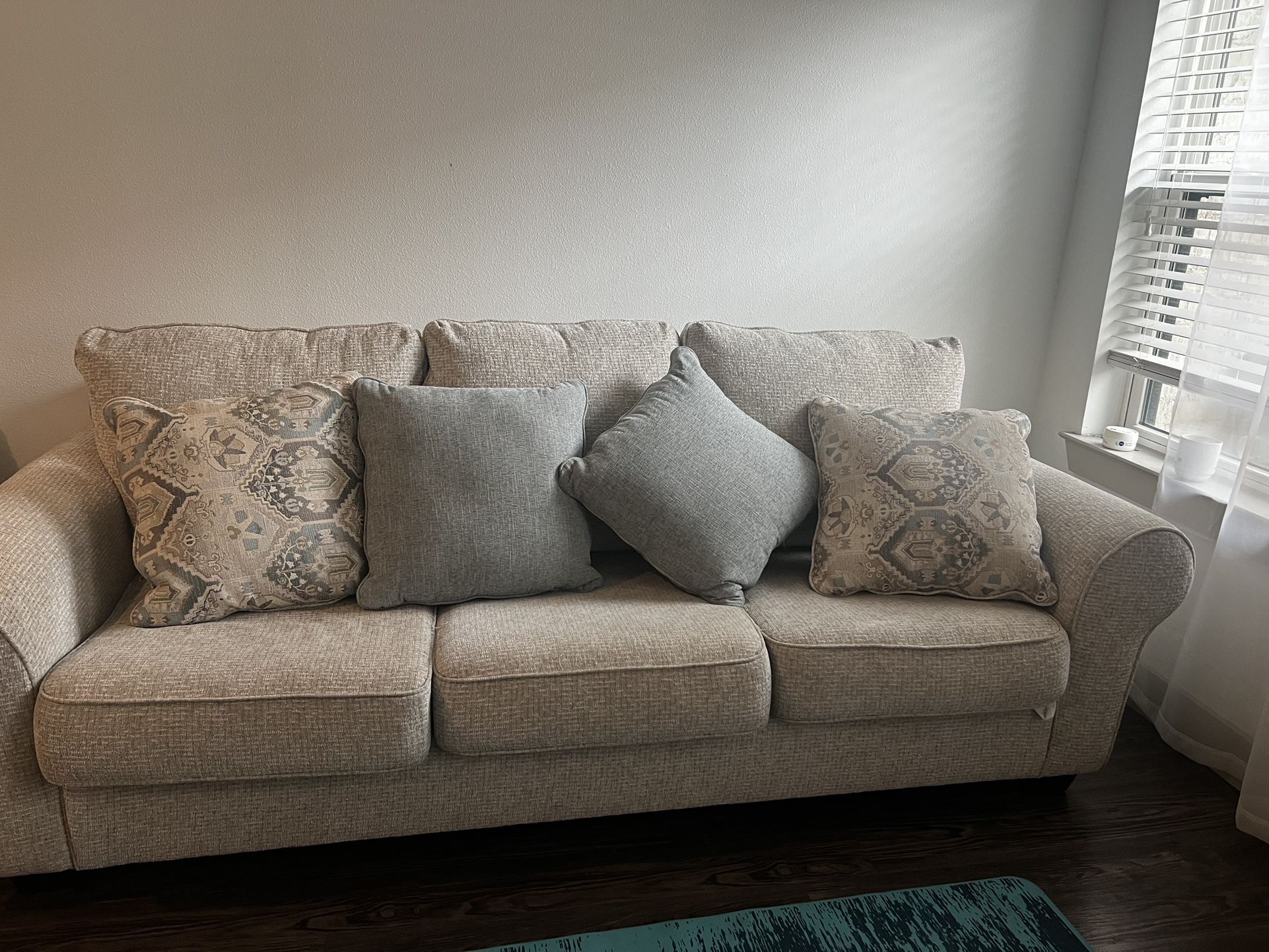 Sofa With 4 Big Pillows- Need To Pick Up Today