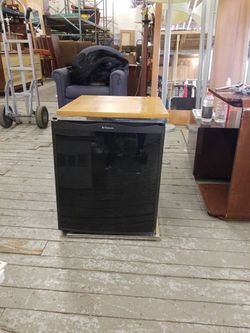Hotel style mini fridge