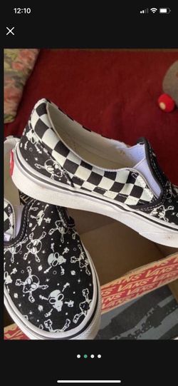 Vans”of The  Wall”