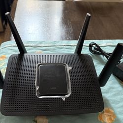 Linksys Tri-Band WiFi Router