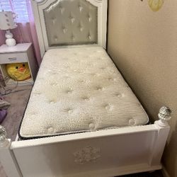 Twin Bed