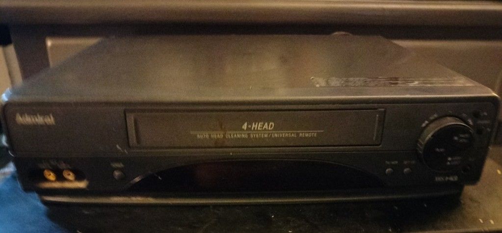 ADMIRAL FOREHEAD VCR WITH 75 TAPES