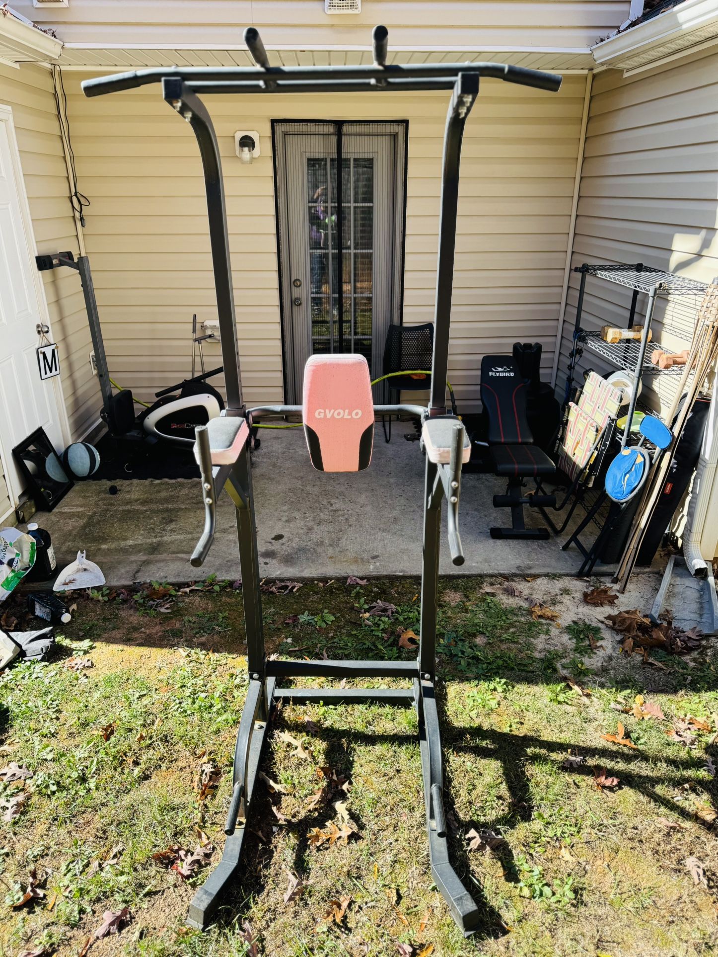 🔥 Heavy-Duty Pull-Up Bar (Outdoor Ready, Good Condition