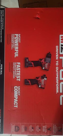 Milwaukee m12 drills set
