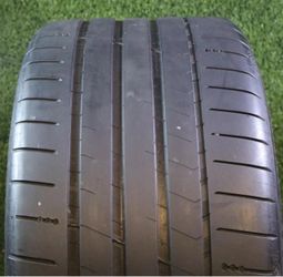 325 30R21 Michelin Pilot Sport S5 with 65% Tread 5/32 108Y SKU 28097 Grade A Tires