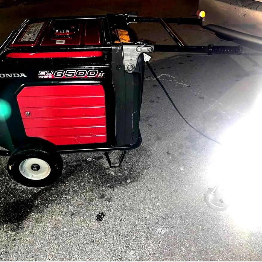 Honda EU6500is Quiet Inverter – Runs Great, Elec Start – $1,650 Firm