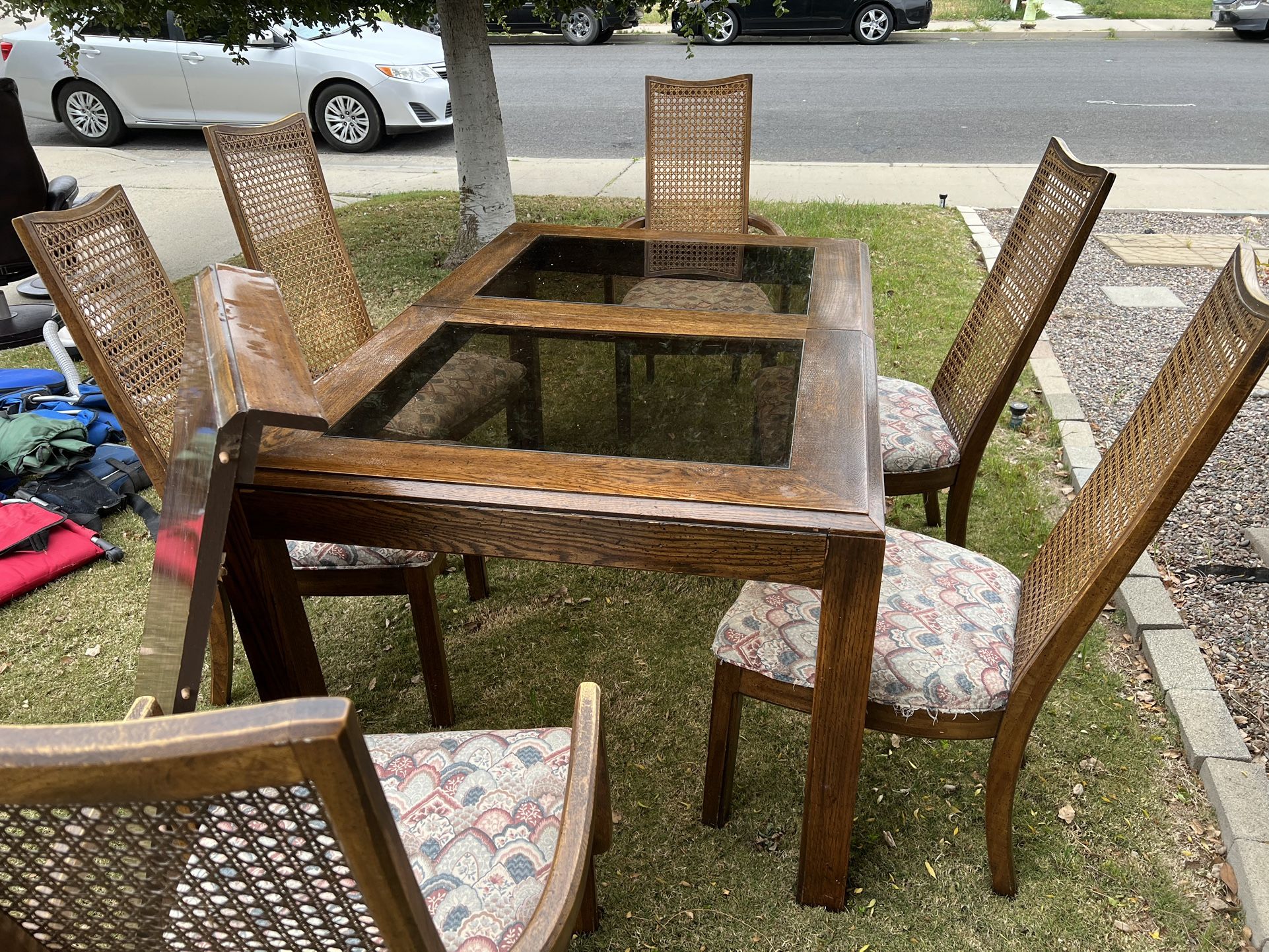 Oak Wood And Glass Dining Table With Leaf And Six Chairs. OBO
