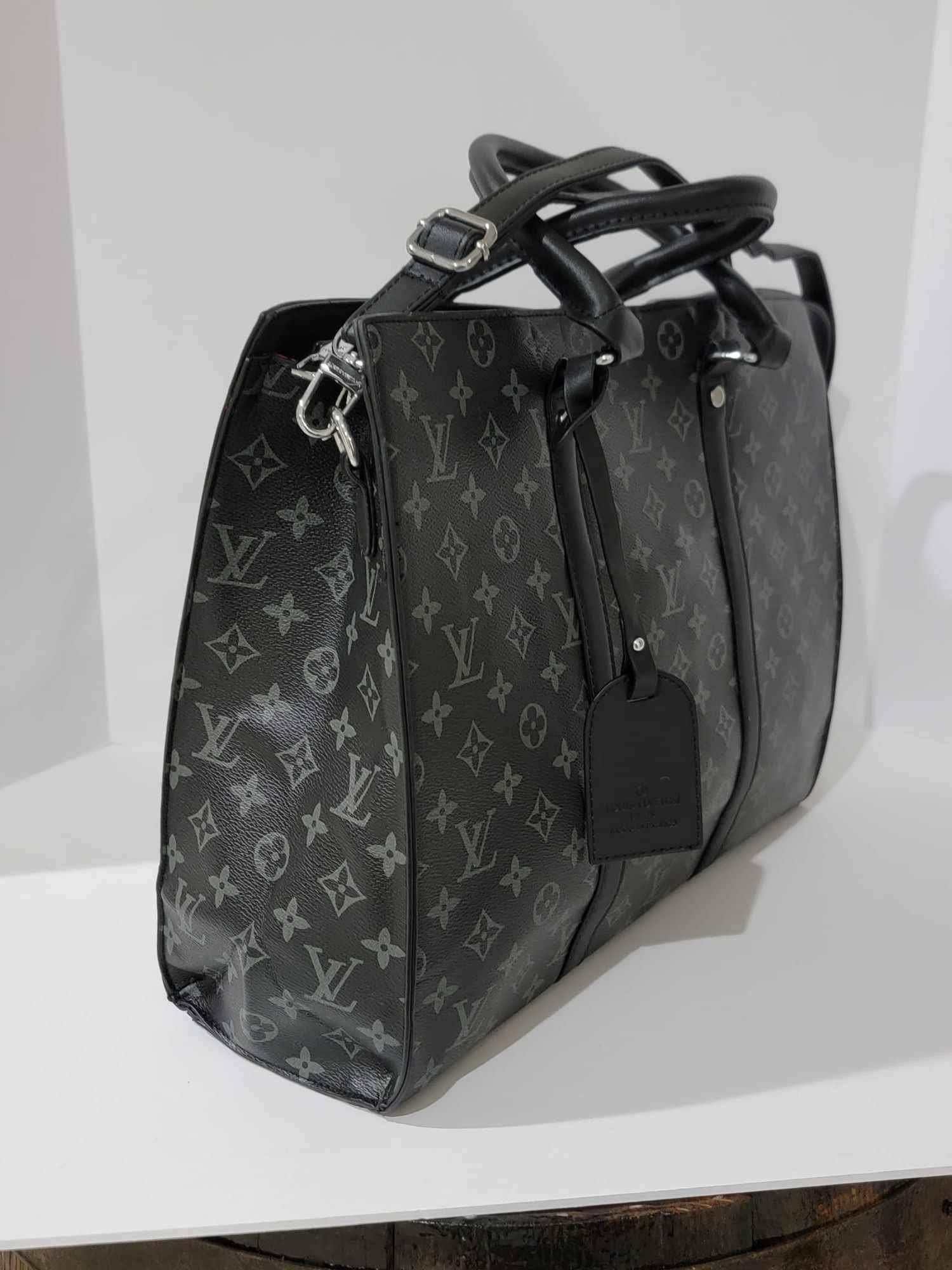 Louis Vuitton Sac Plat Horizontal Zippe for Sale in Mesa, AZ - OfferUp