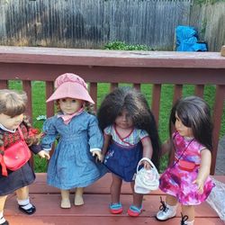 4 American Girl Dolls