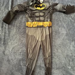 8-9 Batman Costume With Accessories $20 Pick Up