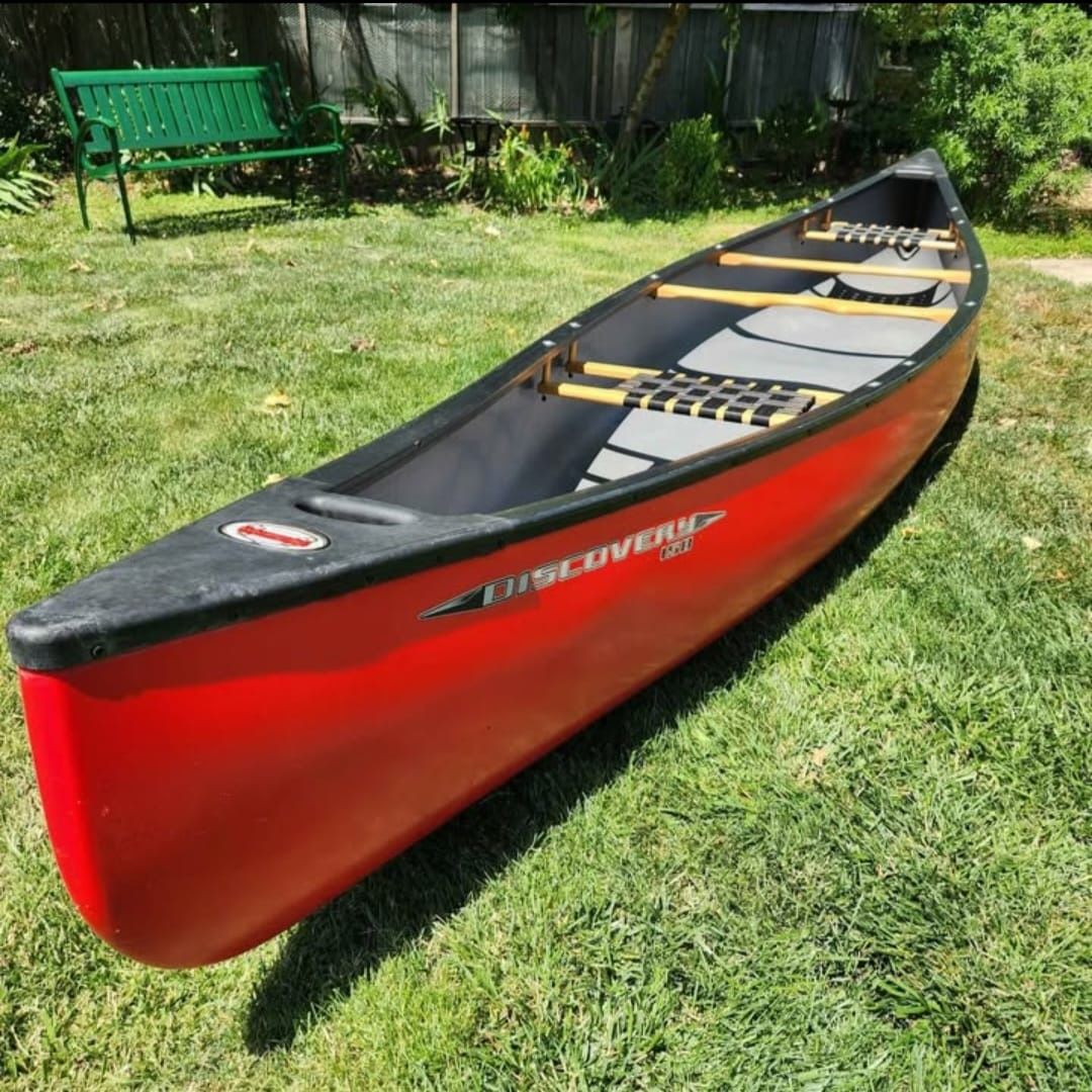 Discovery 158 Canoe By old town 