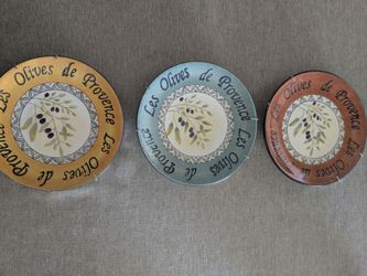 3 Italian style plates will wall hooks