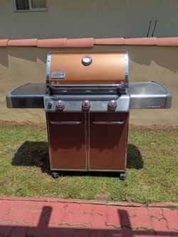 Weber BBQ Grill Genesis E330 in great condition Available if Posted