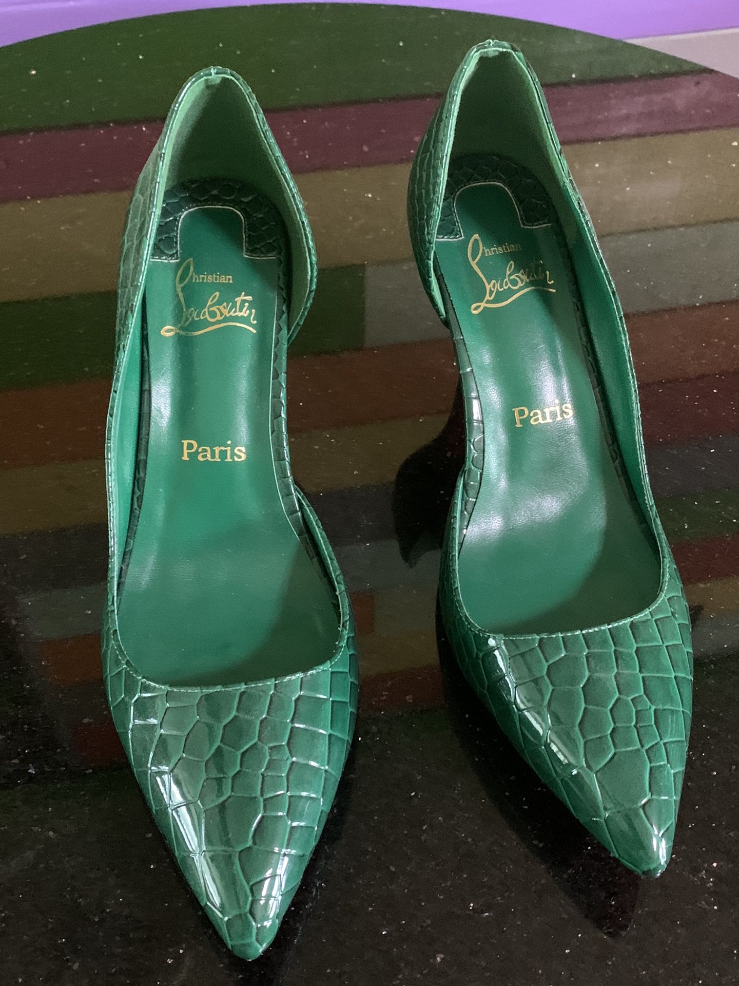 Red Bottom Green High Heel Pumps